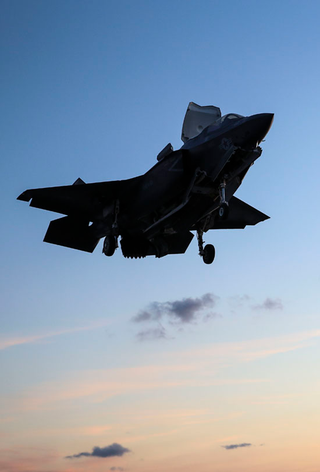 Illustration for article titled F-35B Passes Shipboard Night Flying Phase During Operational Trials